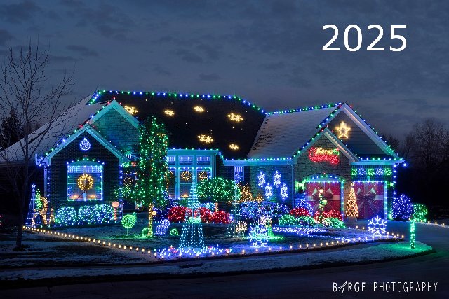 5471 Oakview Terrace — Christmas lights in Liberty Terrace, OH