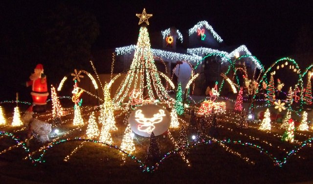 Dearing Dazzle — Christmas lights in Conroe, TX